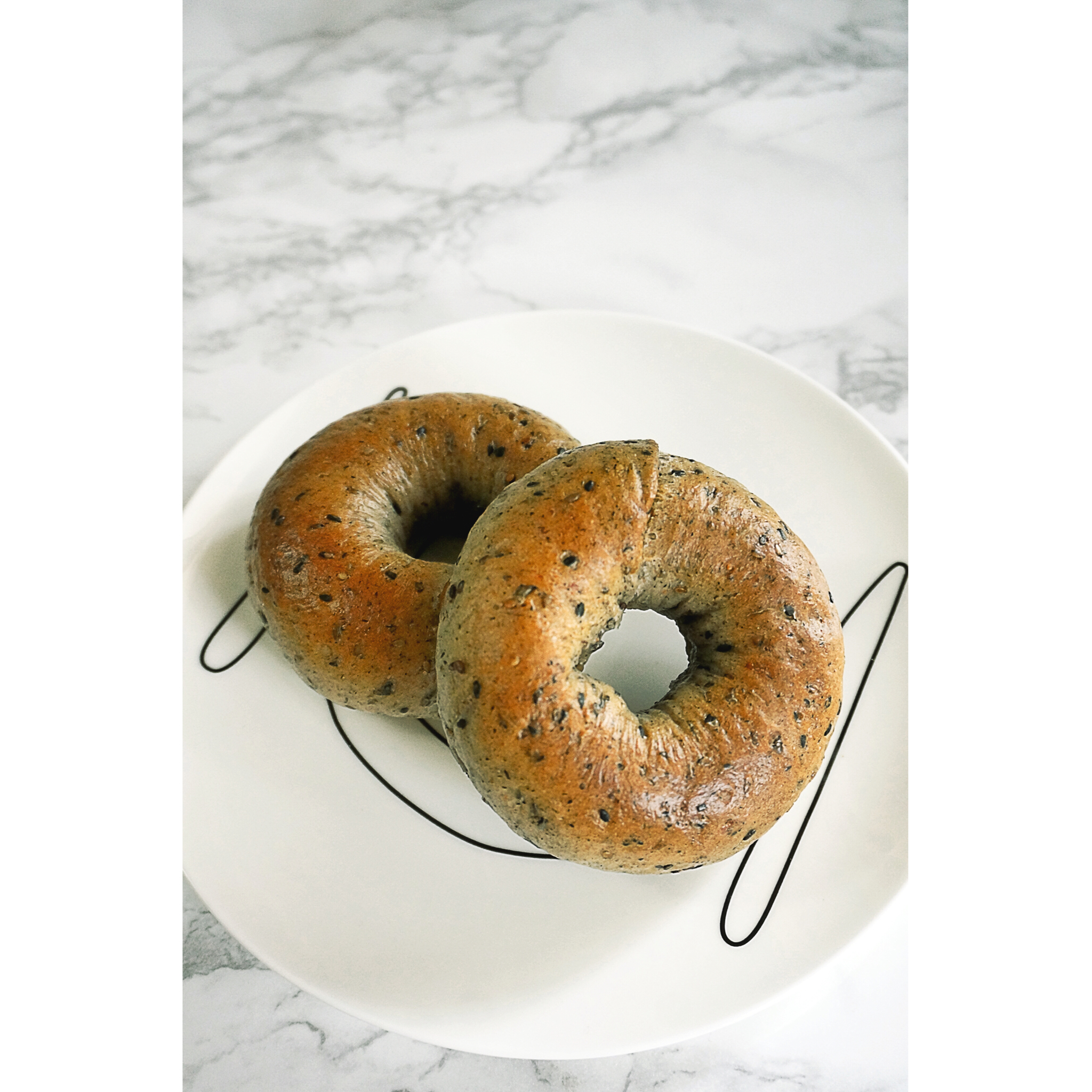 黑芝麻全麦贝果