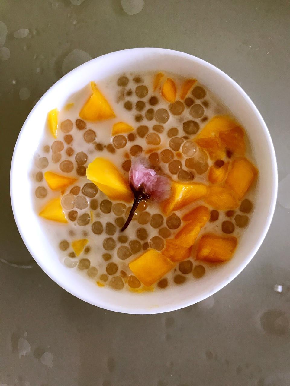 芒果椰汁西米露