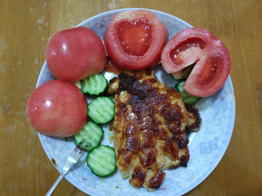 减肥食谱：香煎鸡胸+蒜蓉西兰花