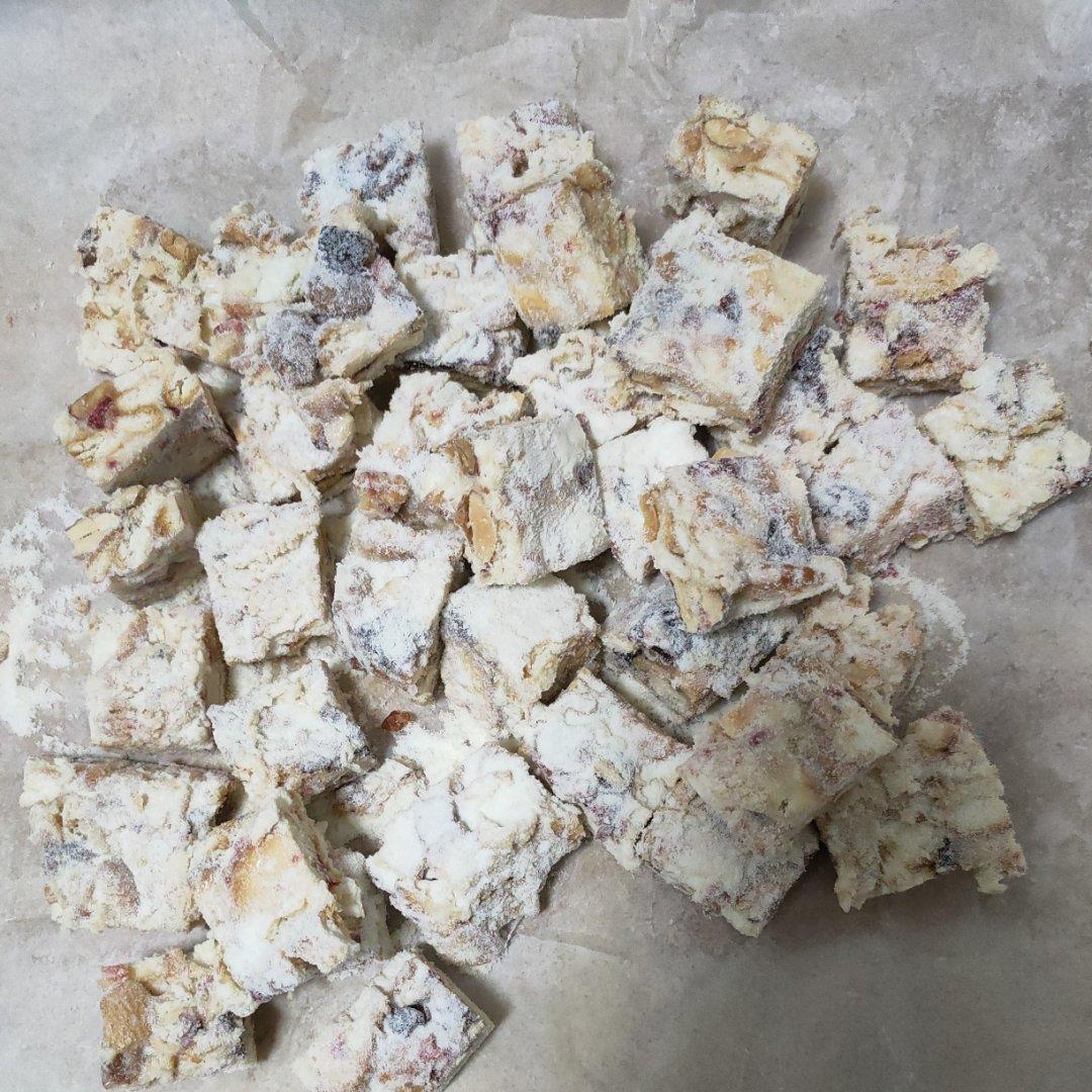 雪花酥的详细，真的比牛轧糖好吃哈~