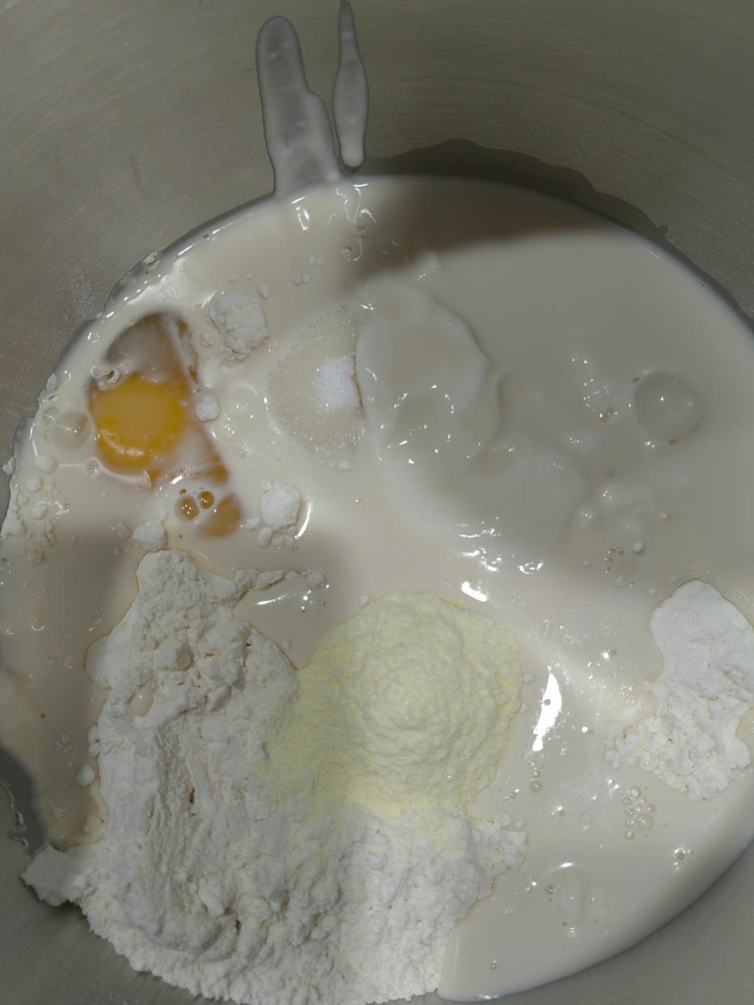 纯奶手撕吐司的做法 步骤1