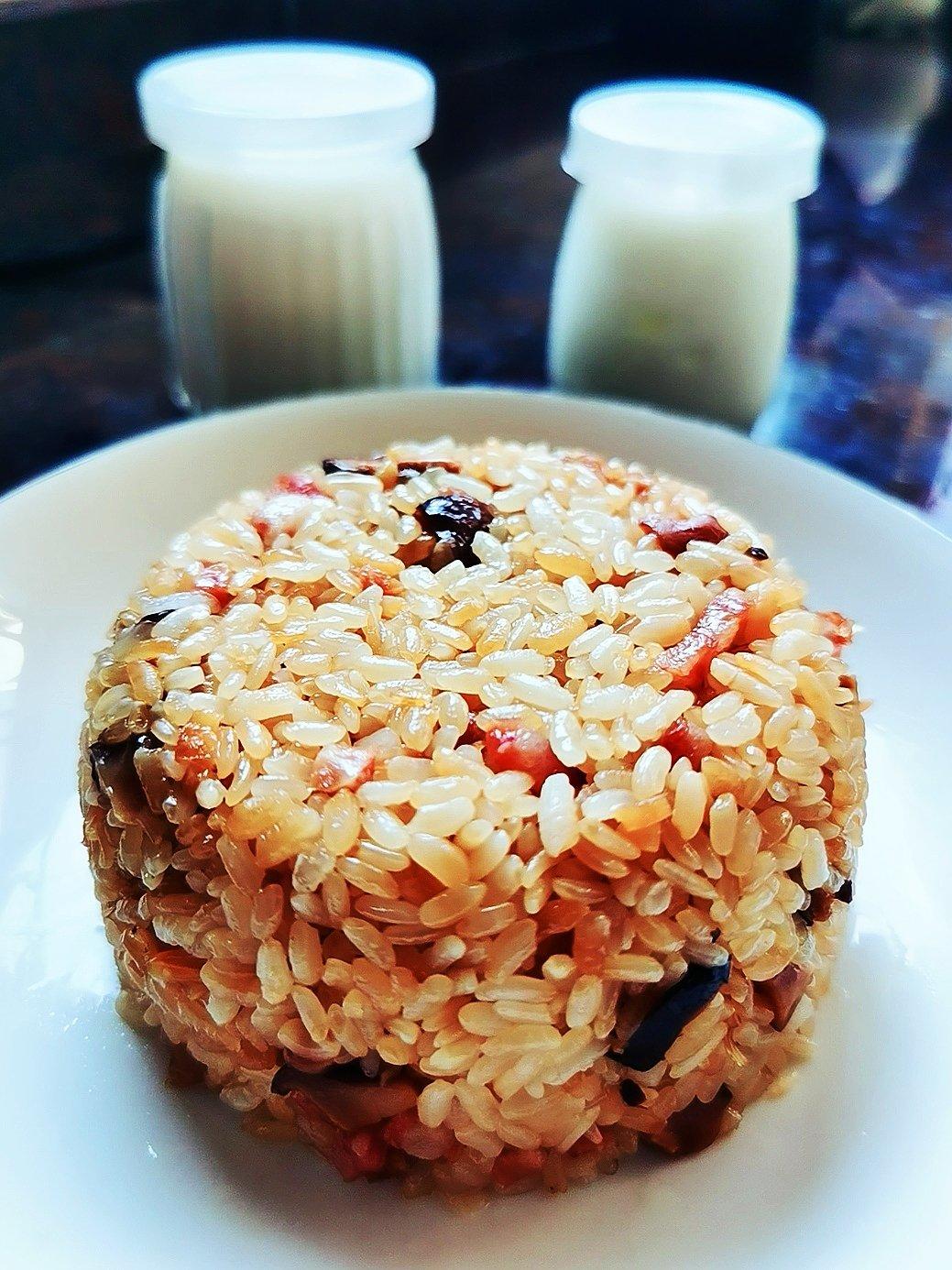 laura徐太做的香菇腊肠糯米饭