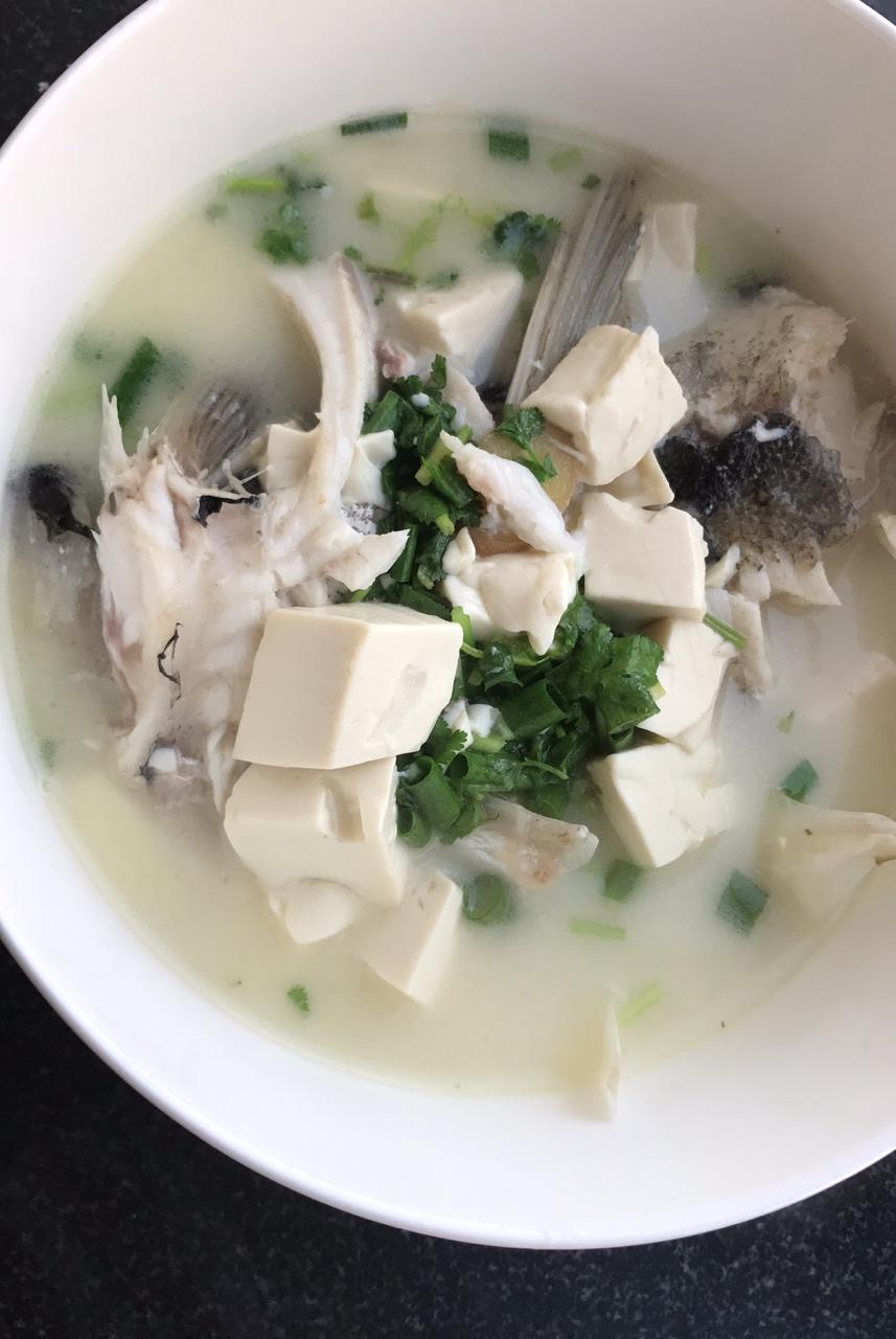 鱼头豆腐汤