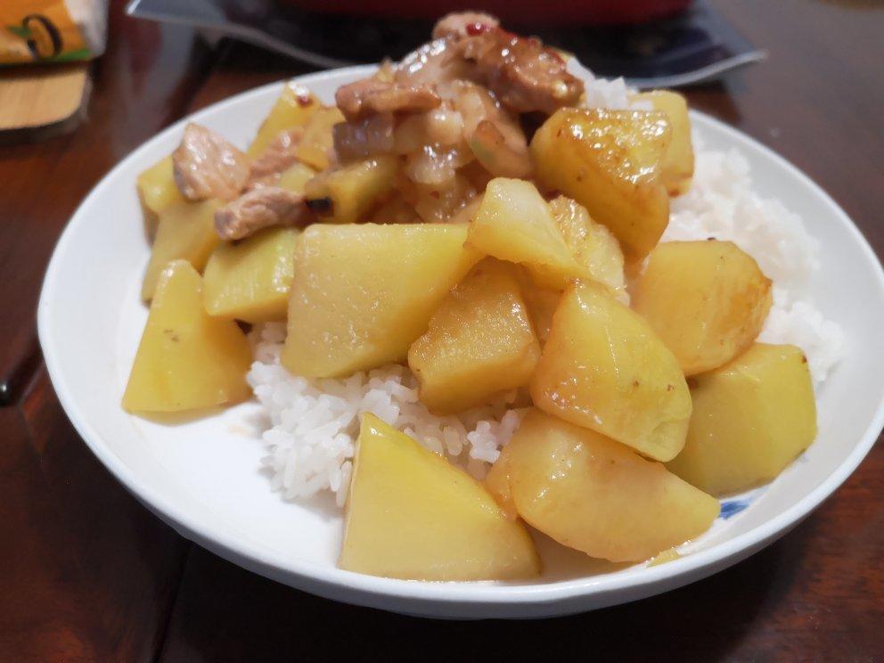 猪肉炖土豆