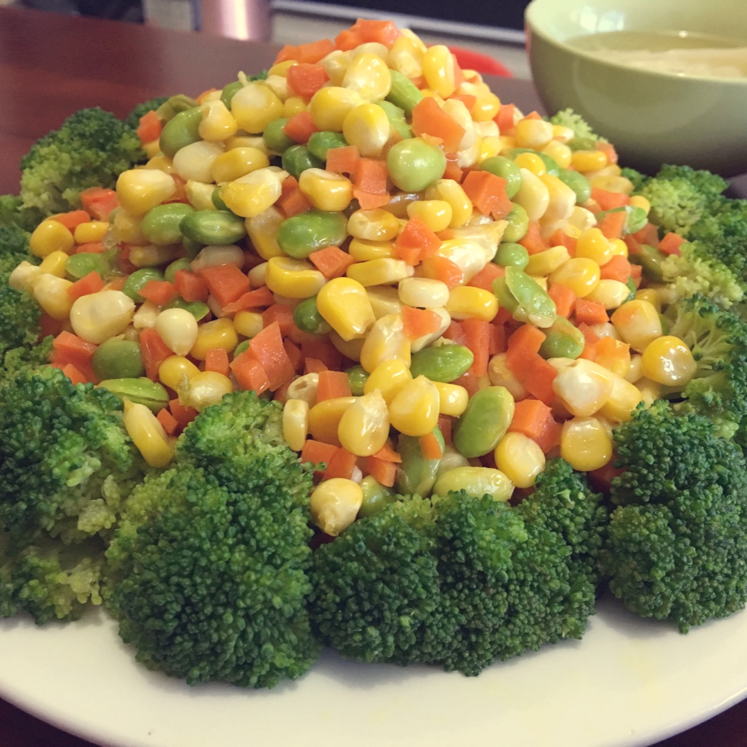 西兰花彩蔬丁