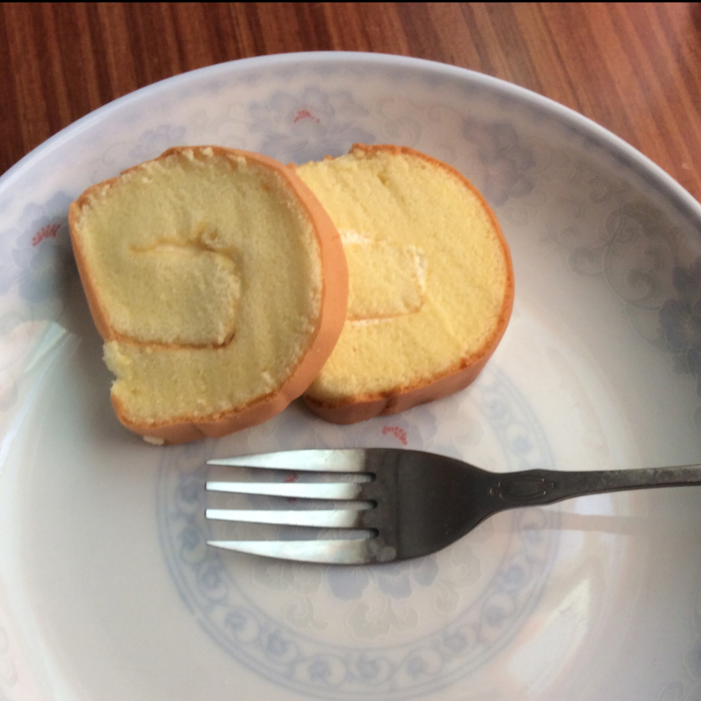 《Tinrry下午茶》教你做基础原味蛋糕卷