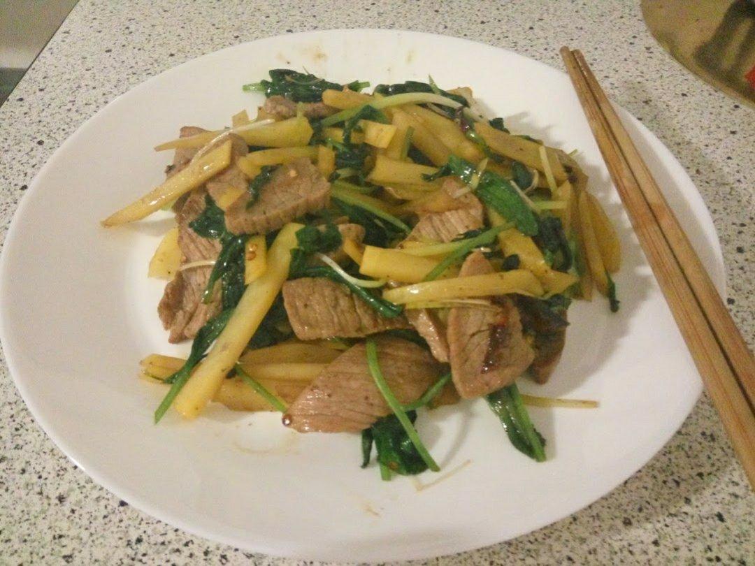 韭菜豆干炒肉片