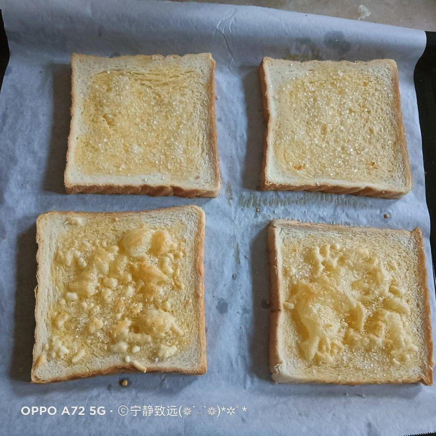 秒杀烧烤店!!幸福感爆棚的【烤面包片】夹心吐司的超神仙吃法！！！