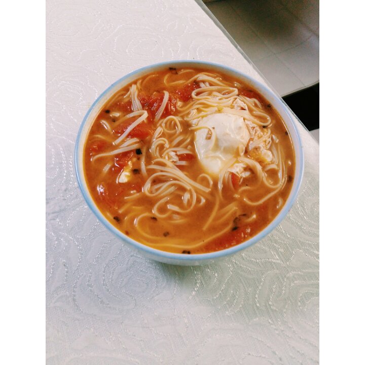 最家常的普通汤面——西红柿鸡蛋龙须面