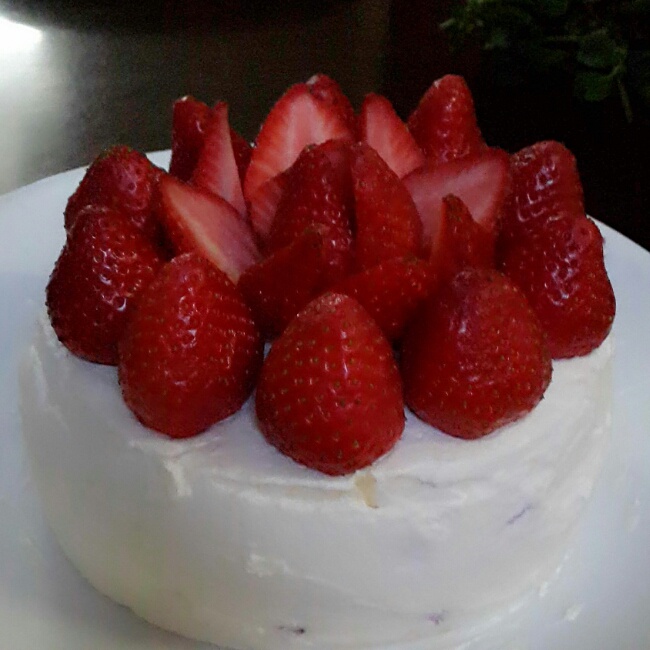 鲜奶油草莓蛋糕