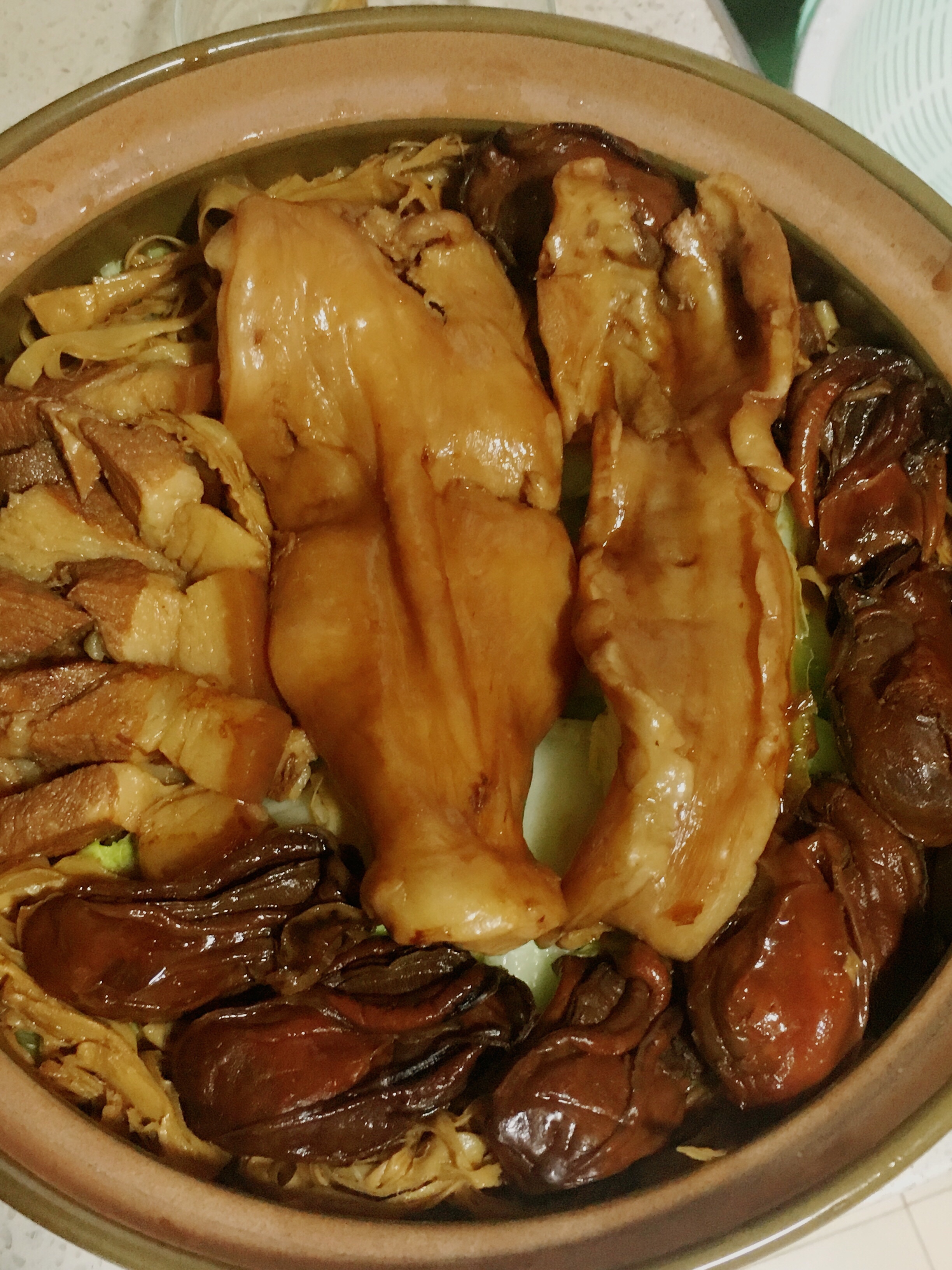 广州人家的盆菜
