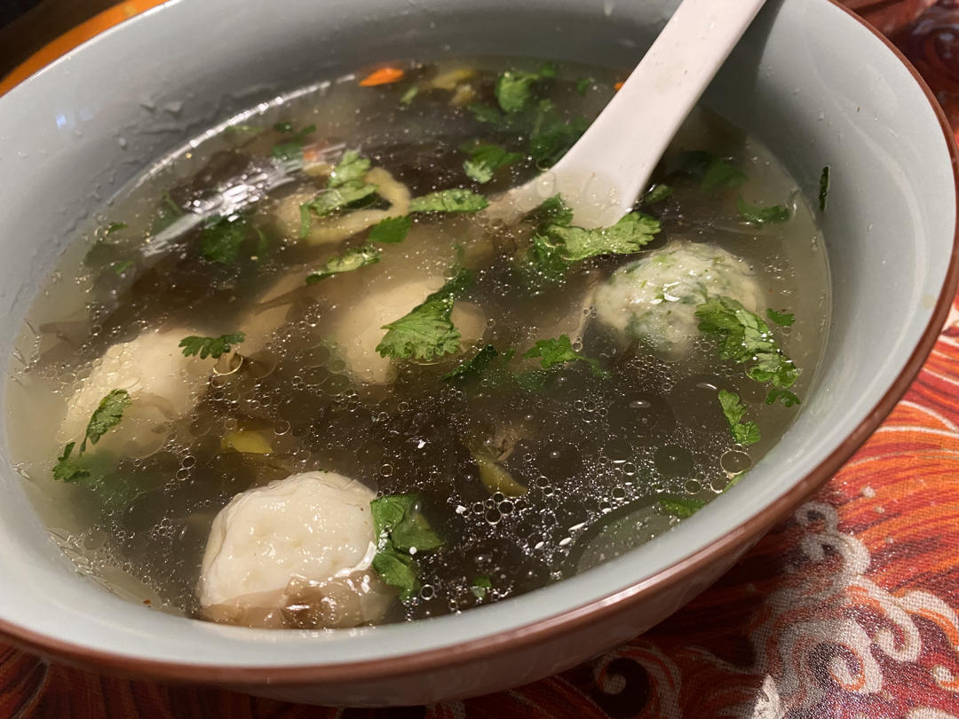 鱼丸紫菜汤
