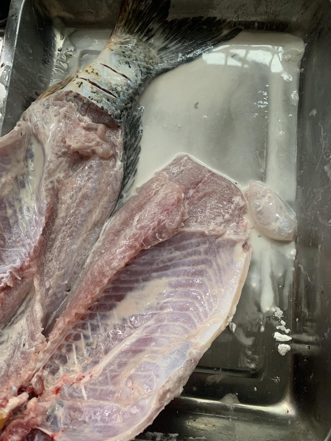 家庭版烤鱼儿的做法 步骤2