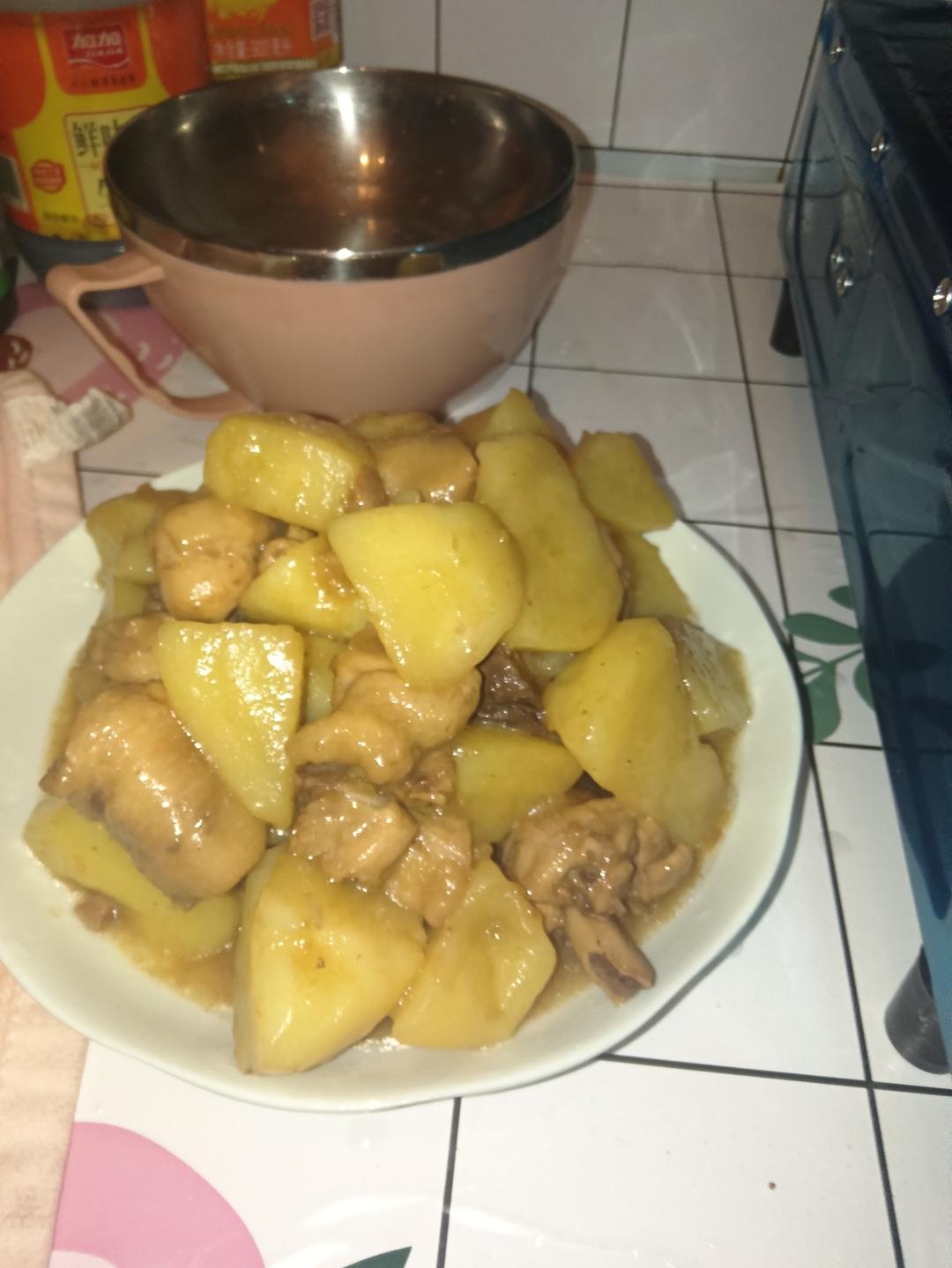 土豆焖鸡腿