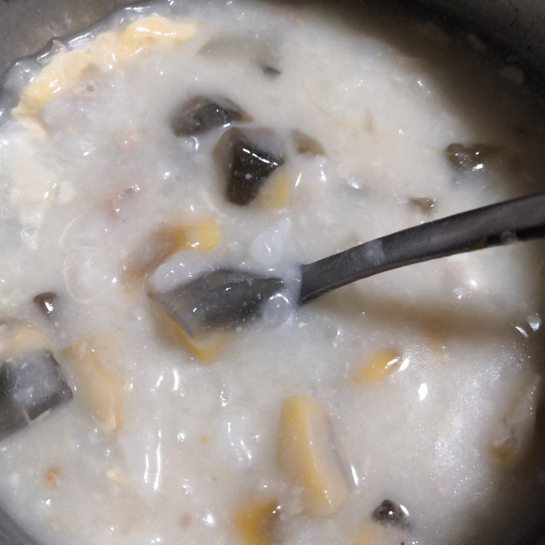【皮蛋瘦肉粥】