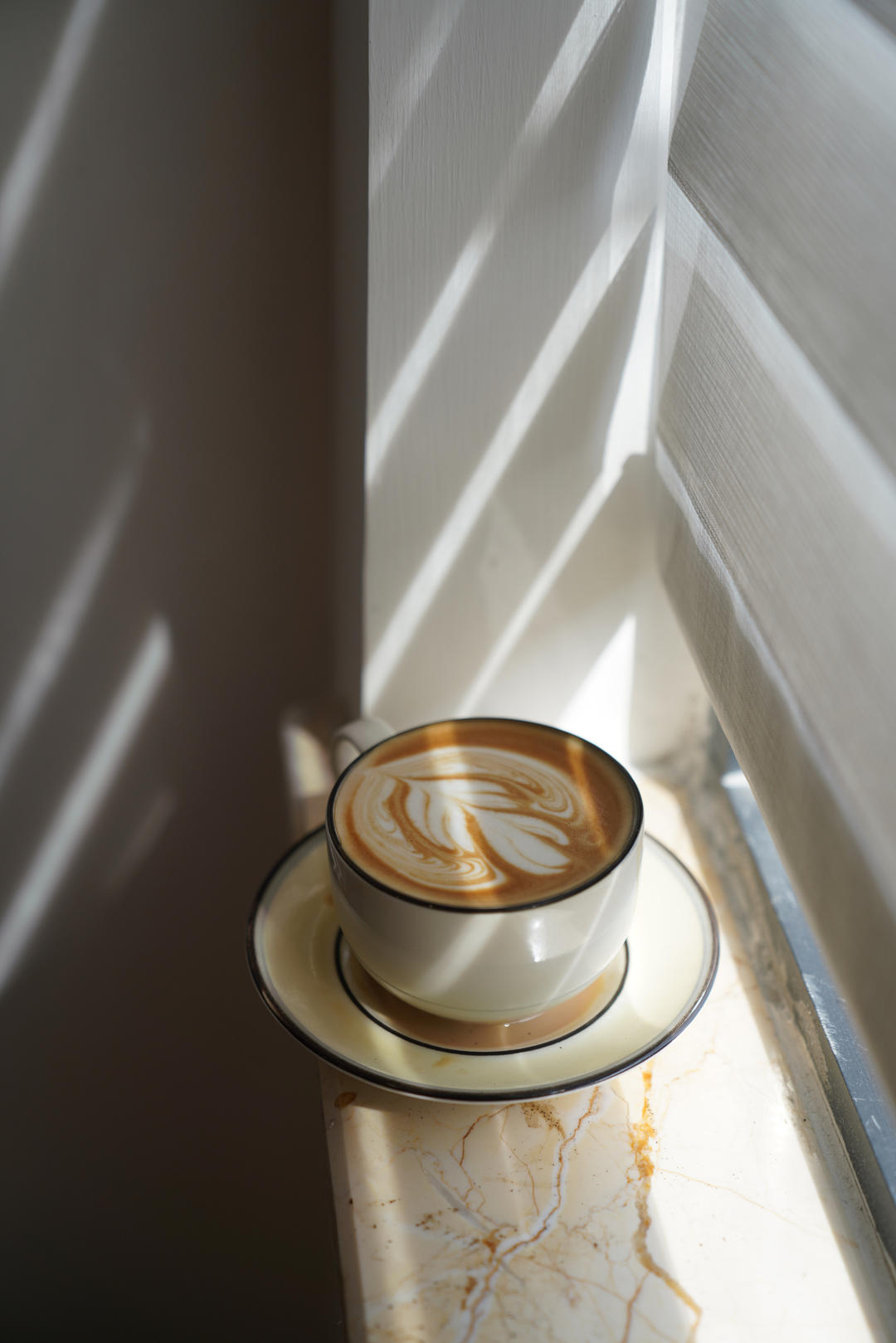 每天练一杯咖啡拉花