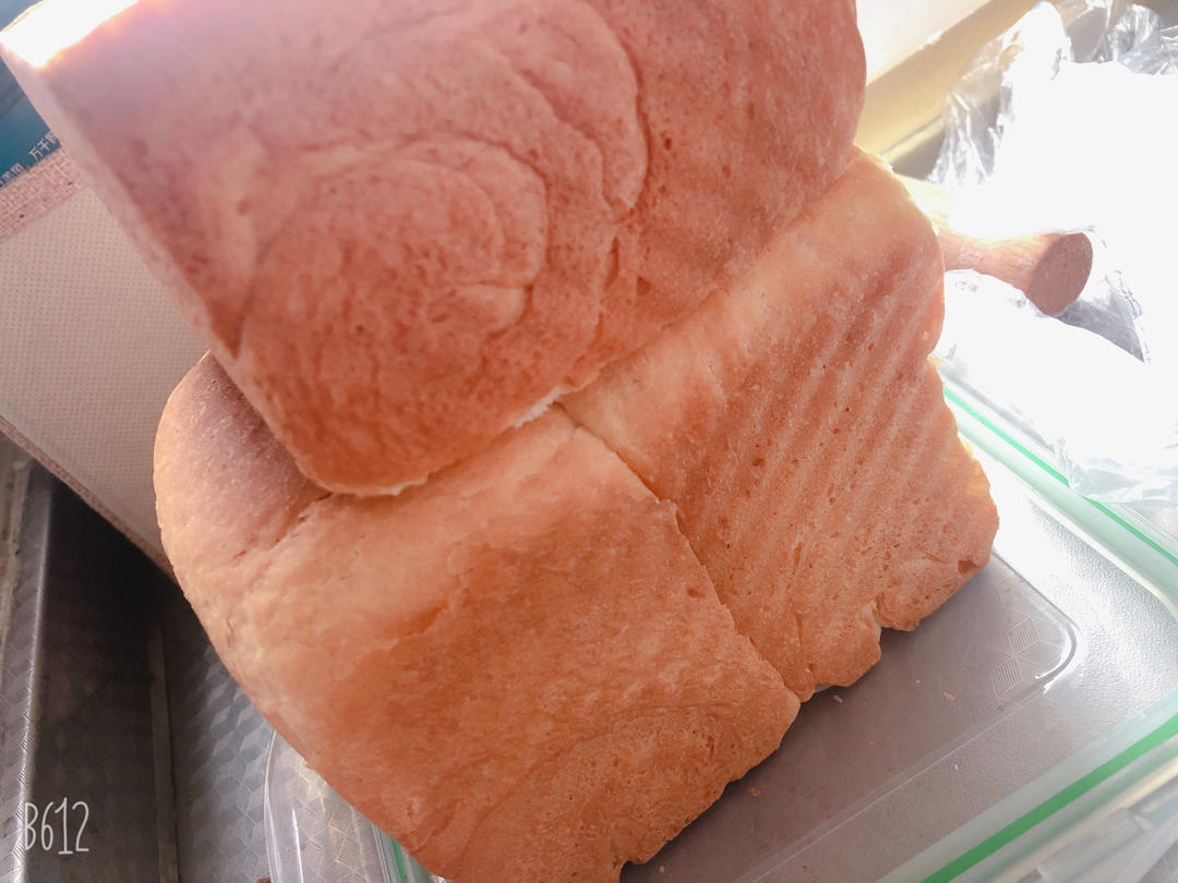 🍞消耗淡奶油吐司｜无黄油｜软绵绵｜奶香浓郁