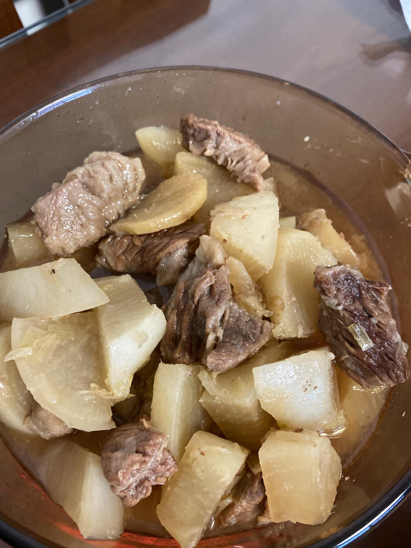 牛肉炖萝卜