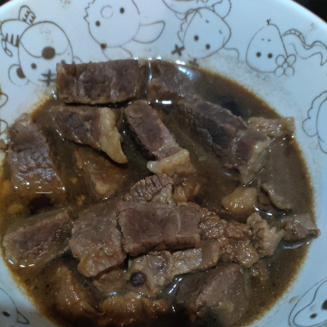 土豆焖牛腩