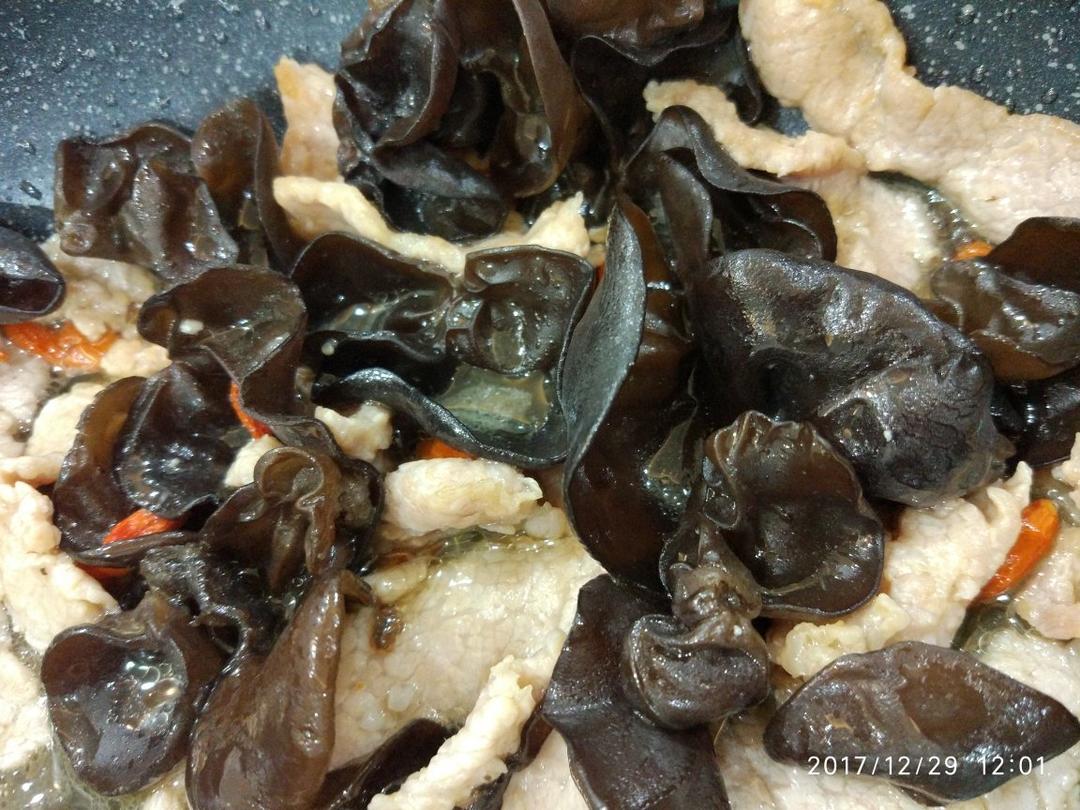 山药木耳炒肉片