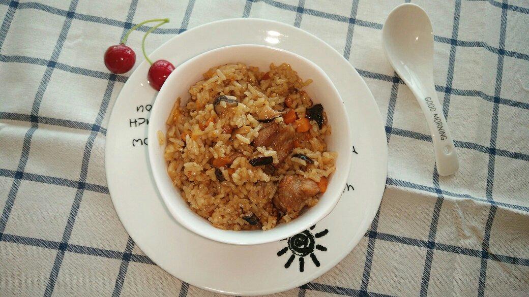 喷香排骨焖饭（爆好吃）