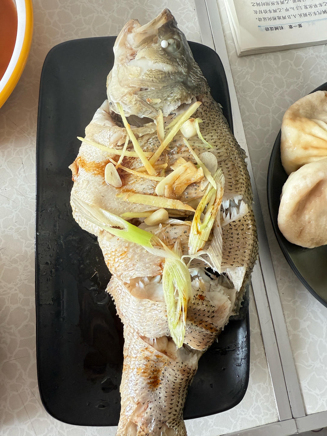 清蒸鲈鱼
