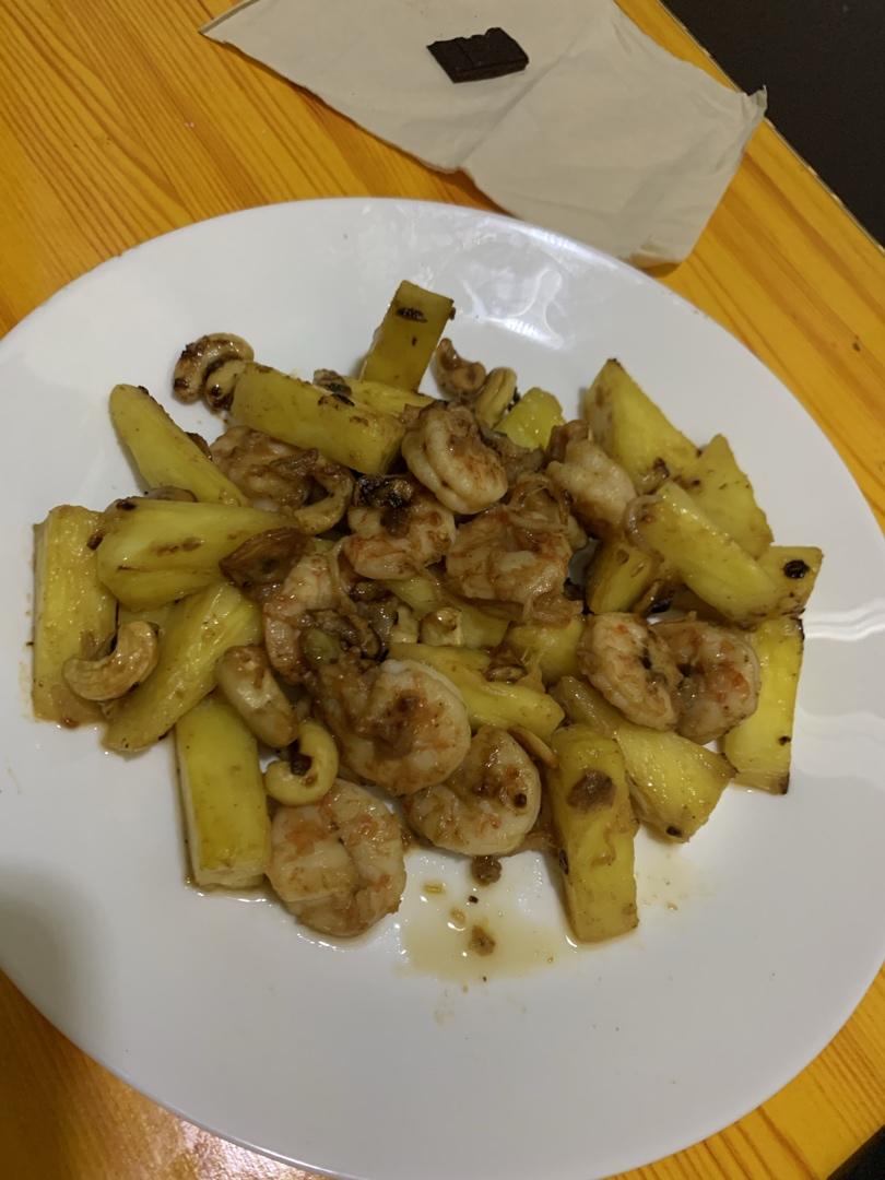 菠萝炒虾仁