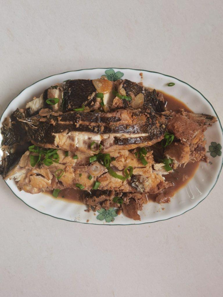 紫苹果儿做的炖比目鱼(偏口鱼)