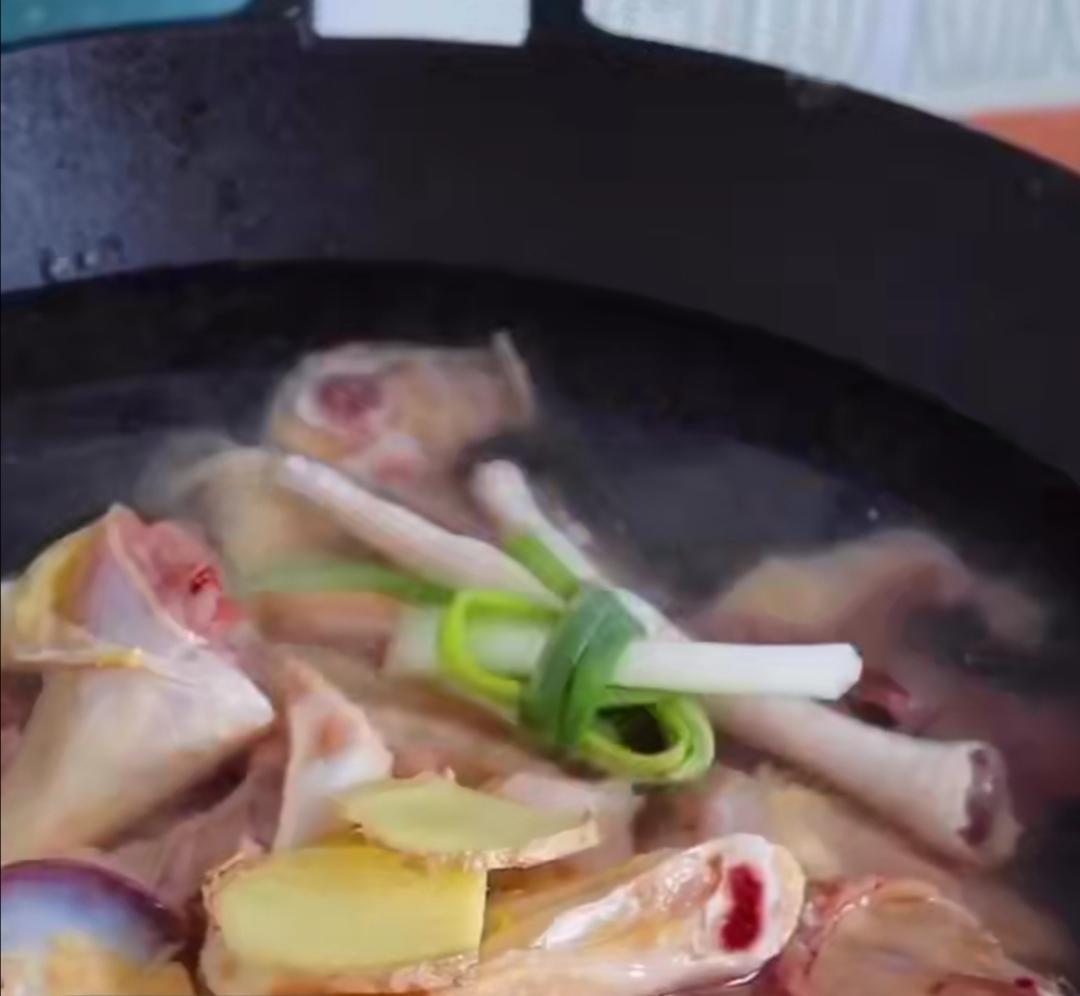家庭版大盘鸡～秒杀大排档的下饭菜
