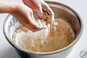 免揉免酵母免发酵丨爱尔兰传统全麦苏打面包的做法 步骤2