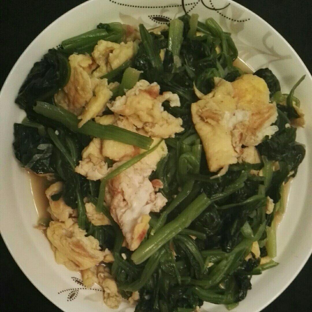 菠菜炒鸡蛋
