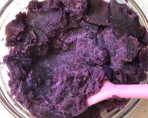 松软香甜的馒头·紫薯泥花卷的做法 步骤2