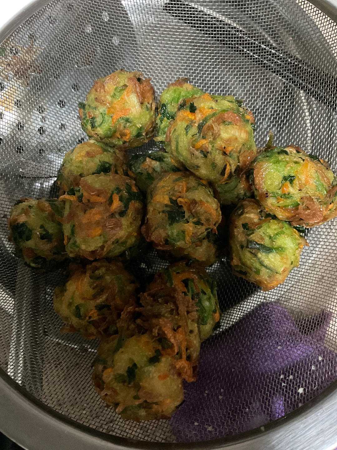 素炸萝卜丝丸子