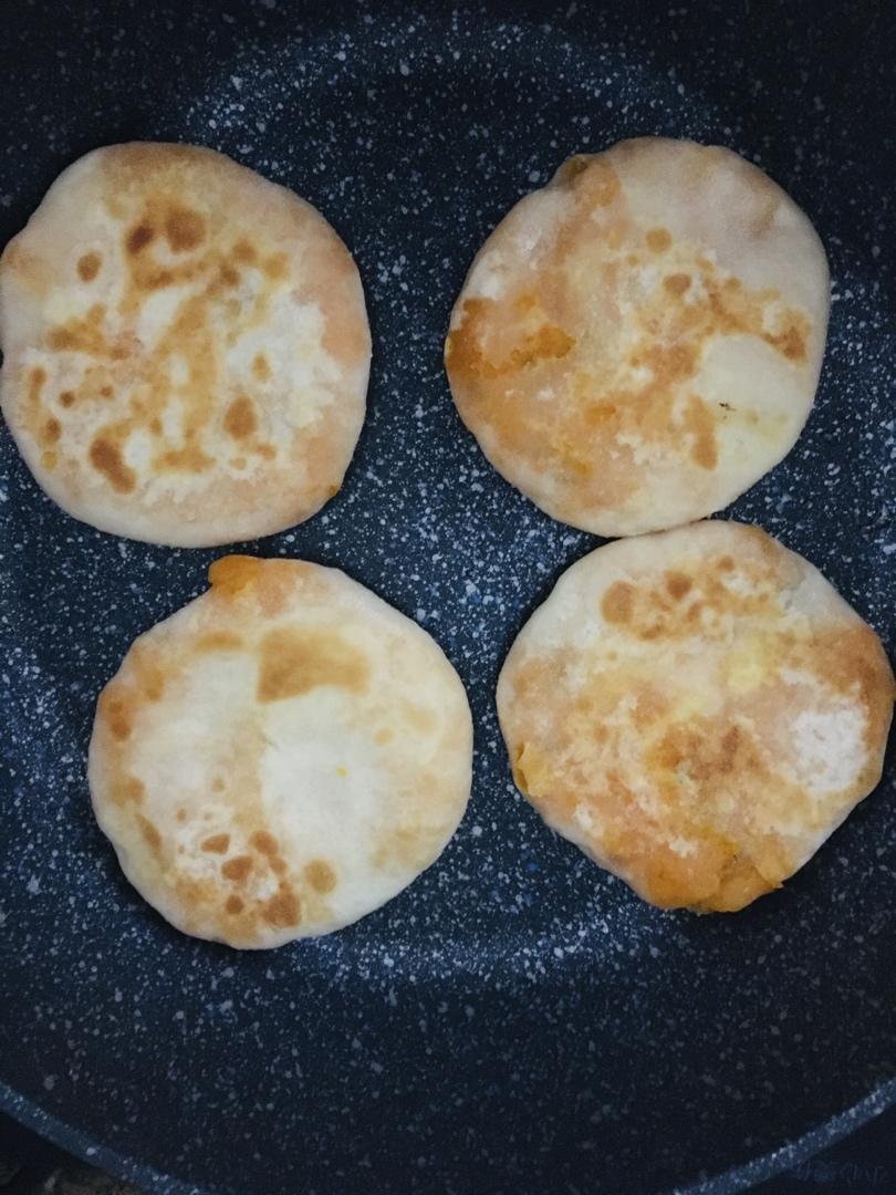 烫面紫薯饼