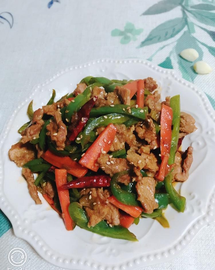 孜然牛肉炒青椒
