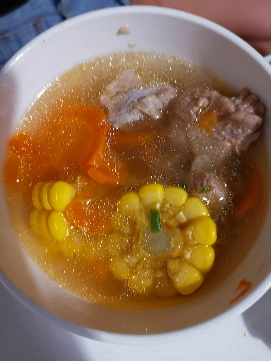 排骨玉米汤