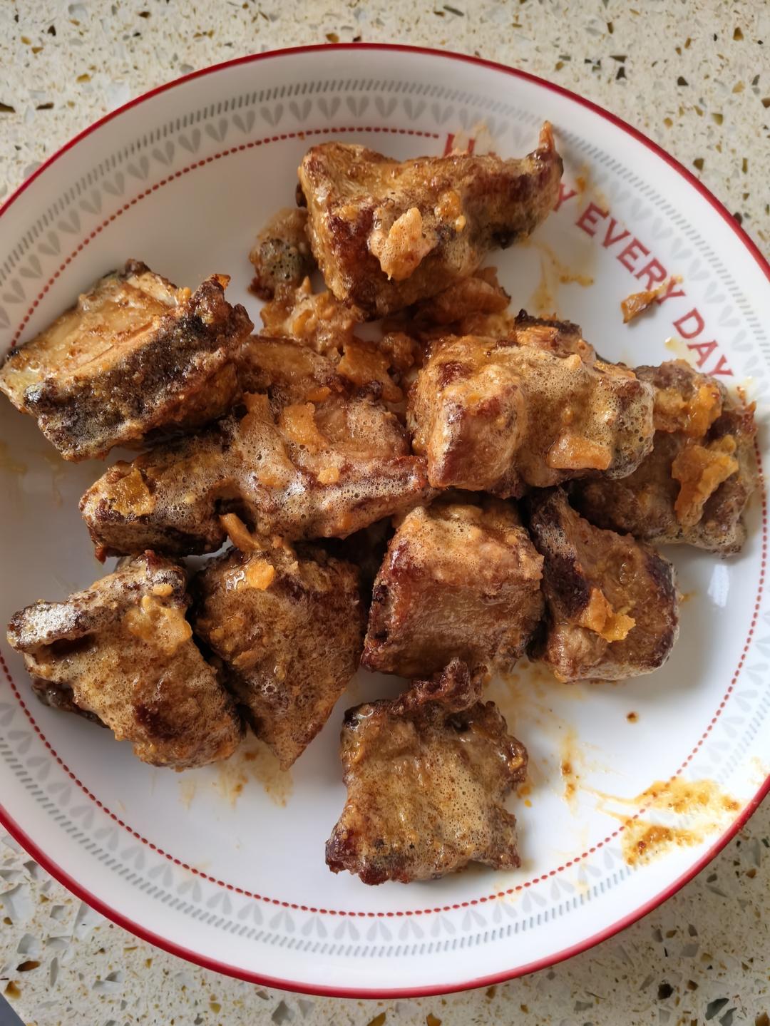 咸蛋黄排骨