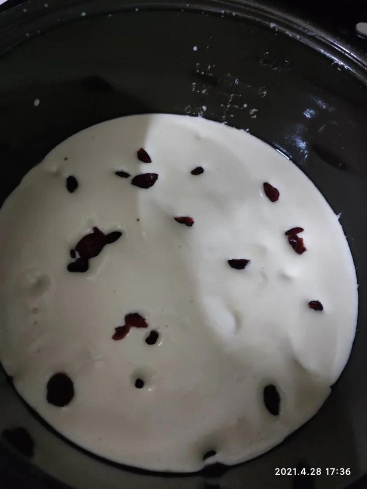 简单的美味电饭锅蛋糕