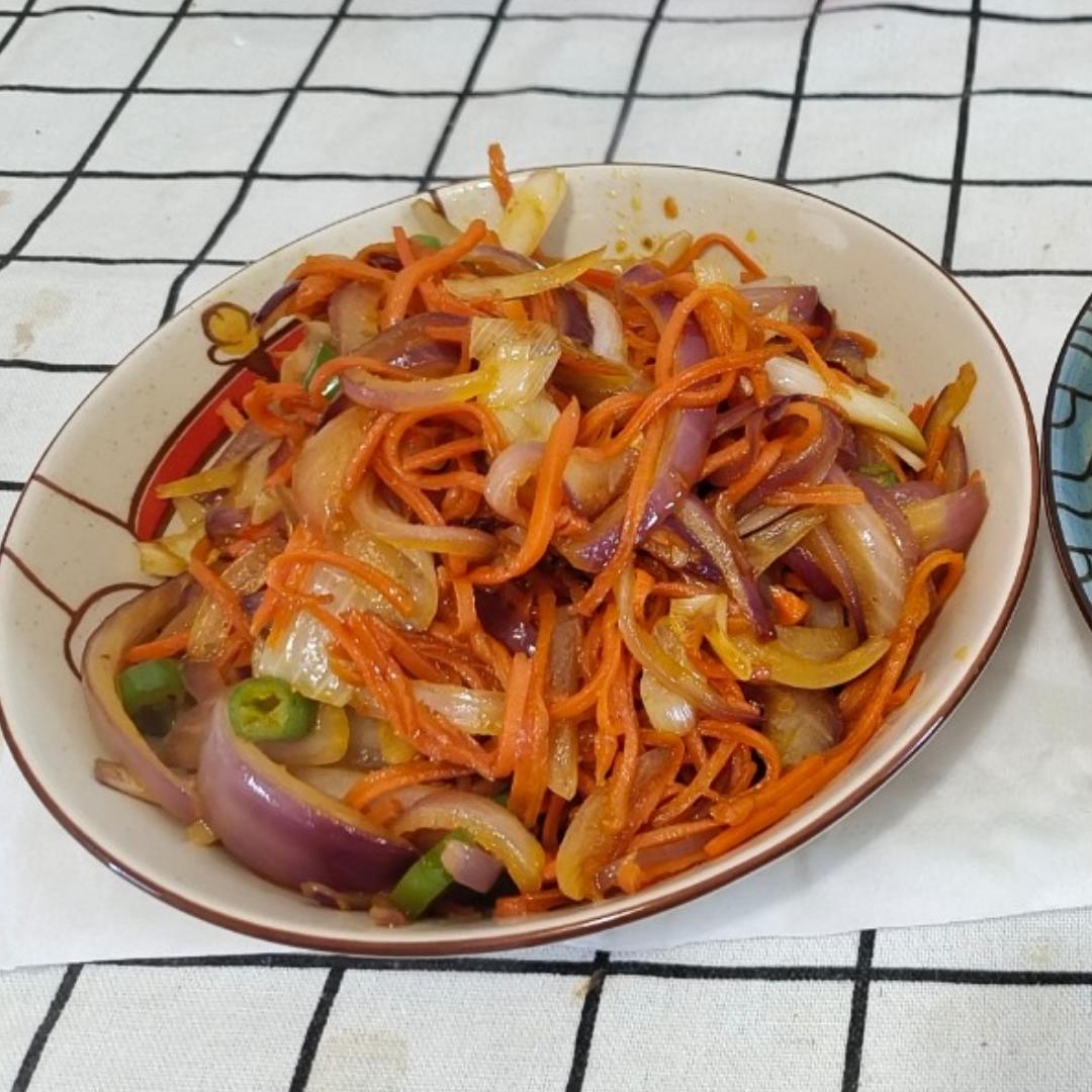 胡萝卜炒洋葱