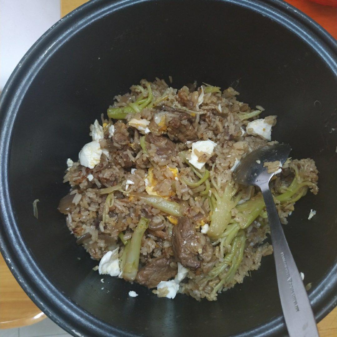 喷香排骨焖饭（爆好吃）