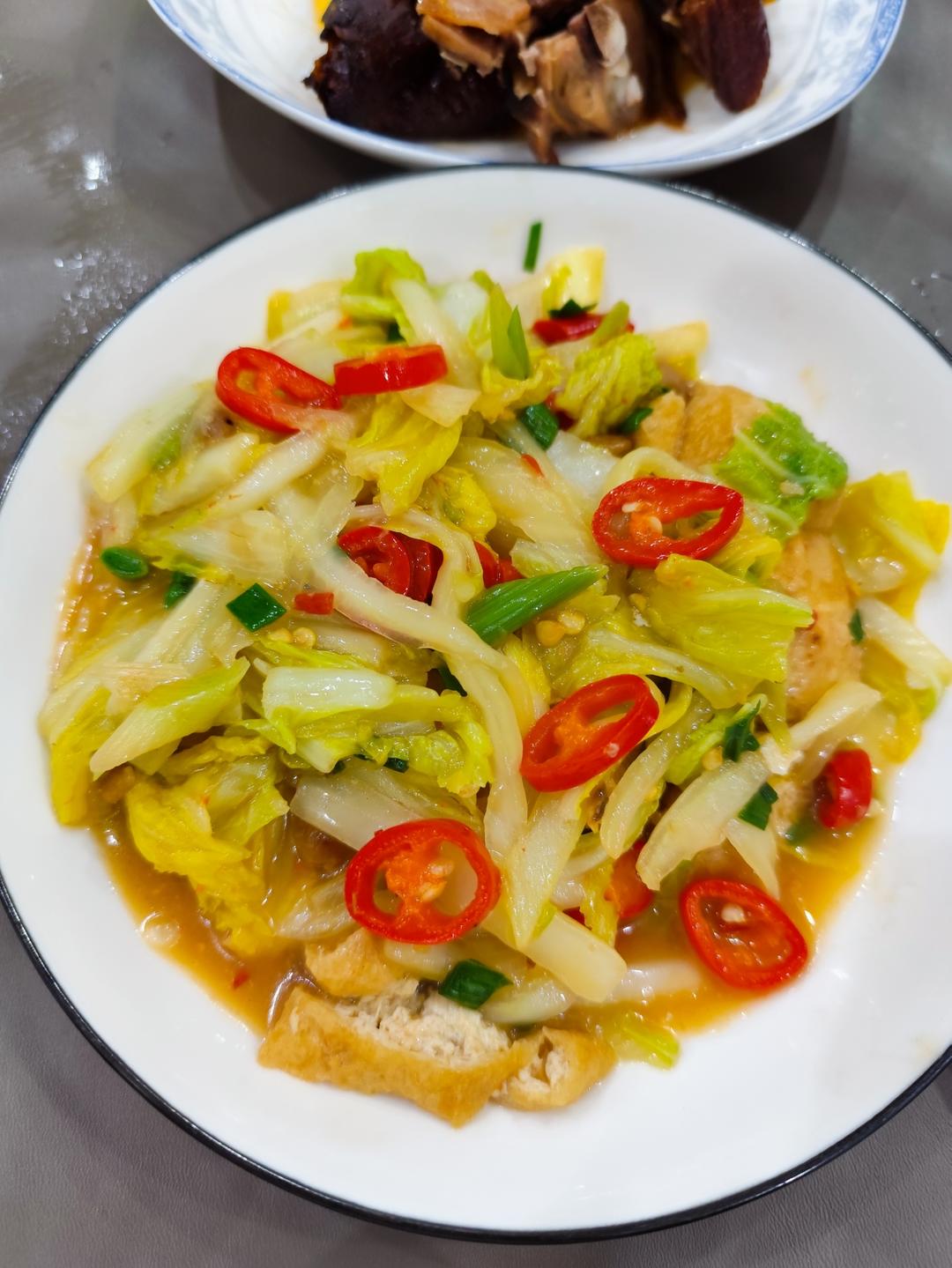 娃娃菜焖豆泡巨下饭！