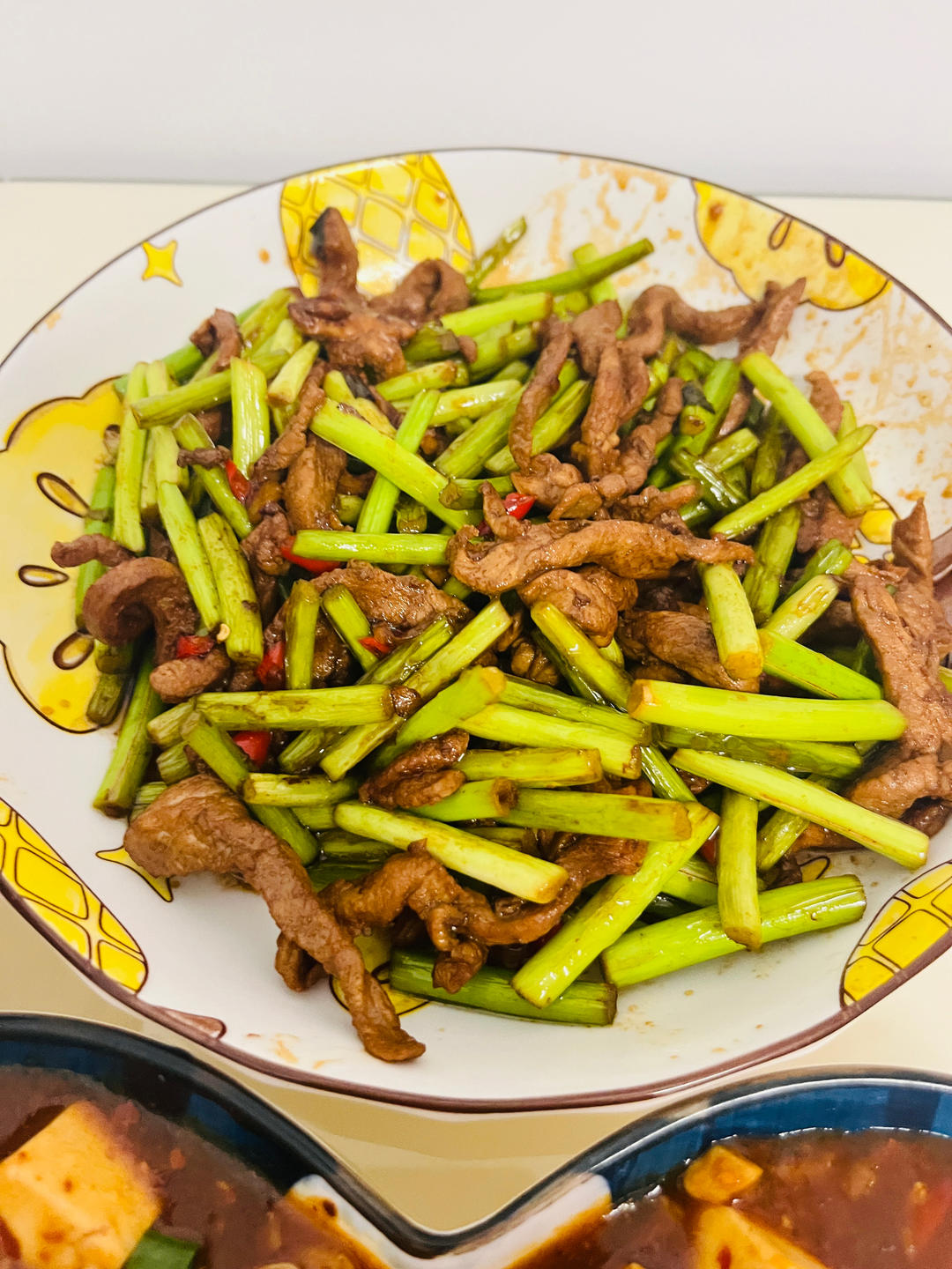 蒜苔炒肉末，三碗米饭都不够吃