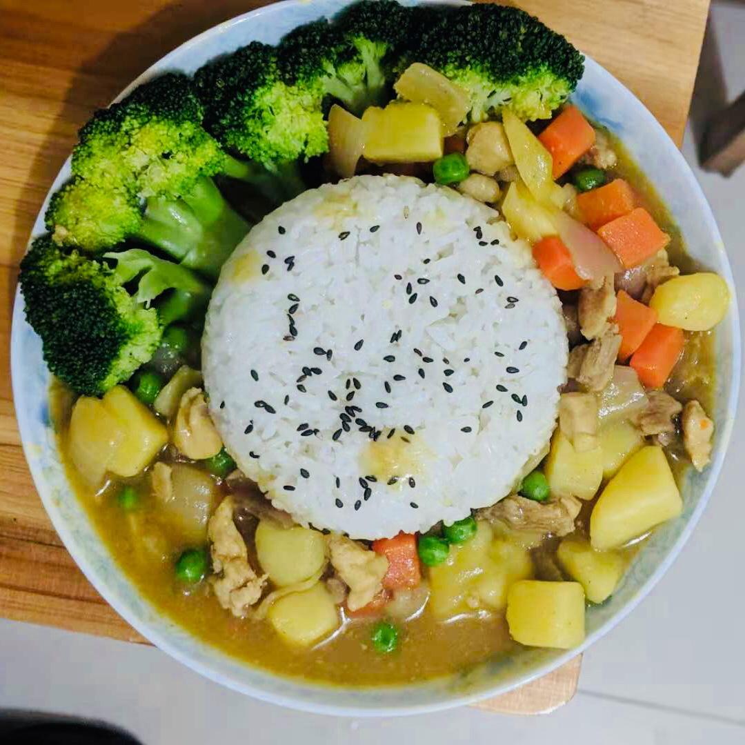 鸡腿咖喱饭