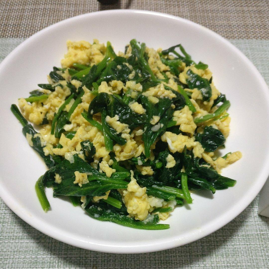 菠菜炒鸡蛋