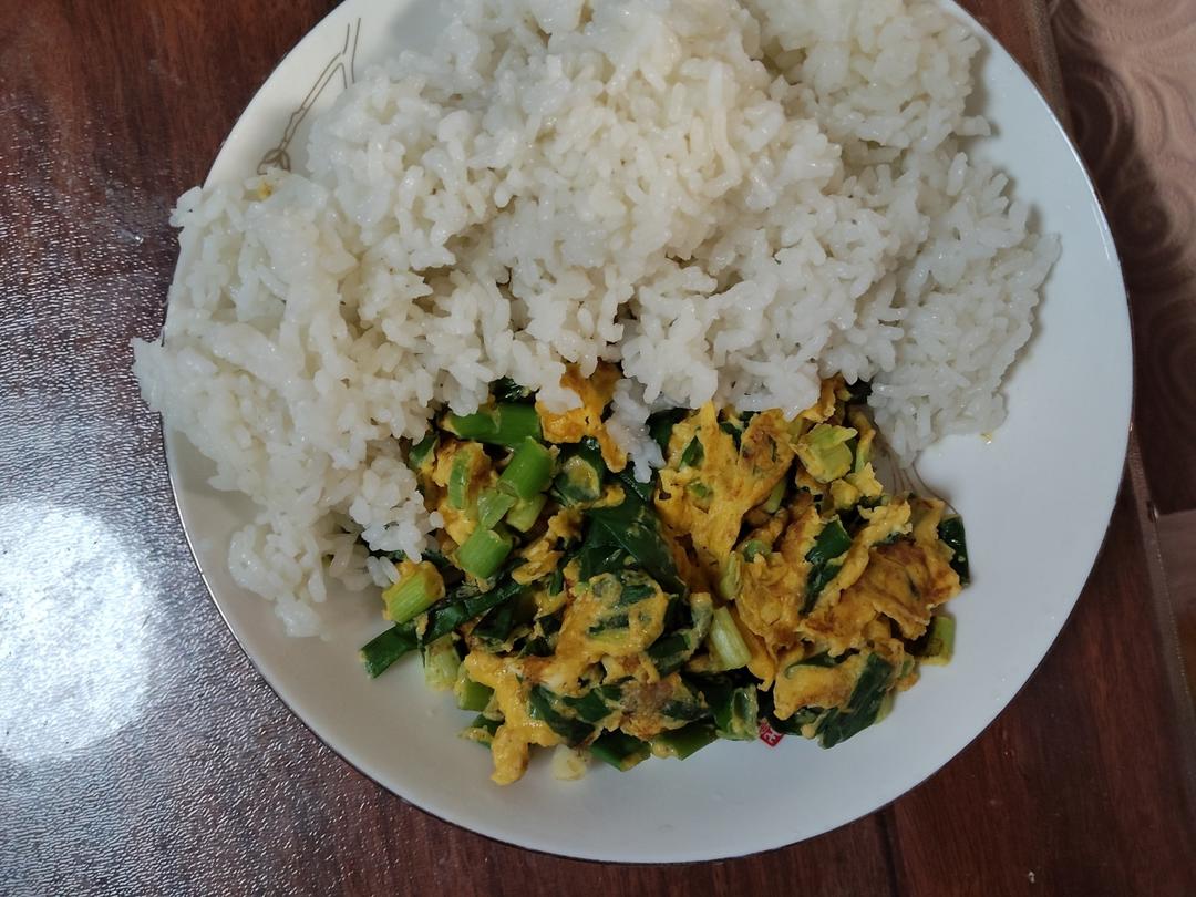 〈小葱炒鸡蛋〉，速成菜，欣小厨 😉