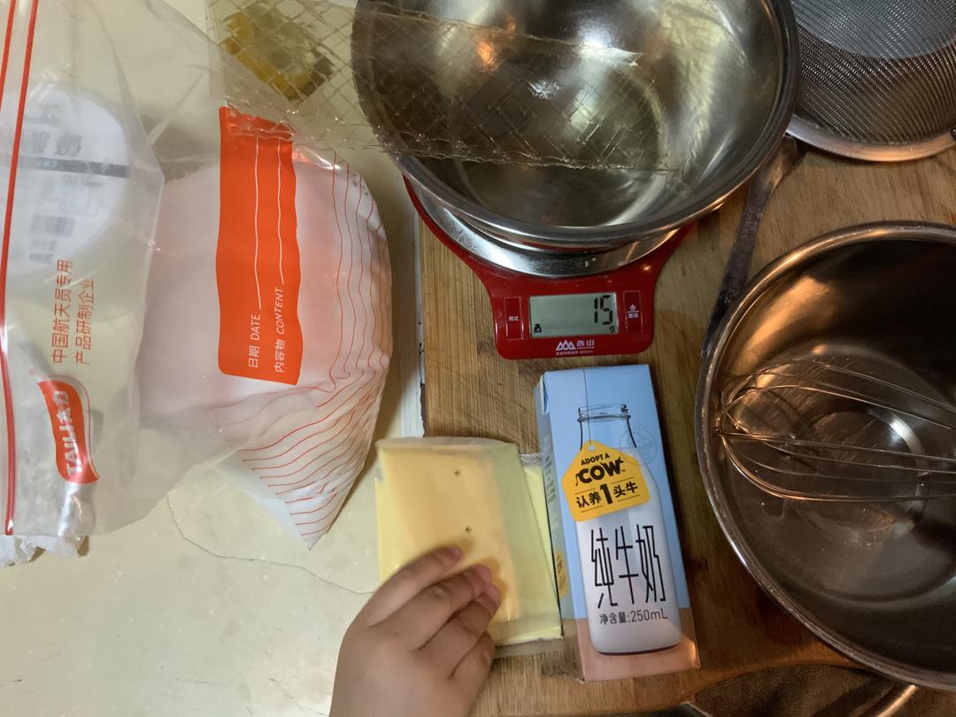 纯奶手撕吐司的做法 步骤1