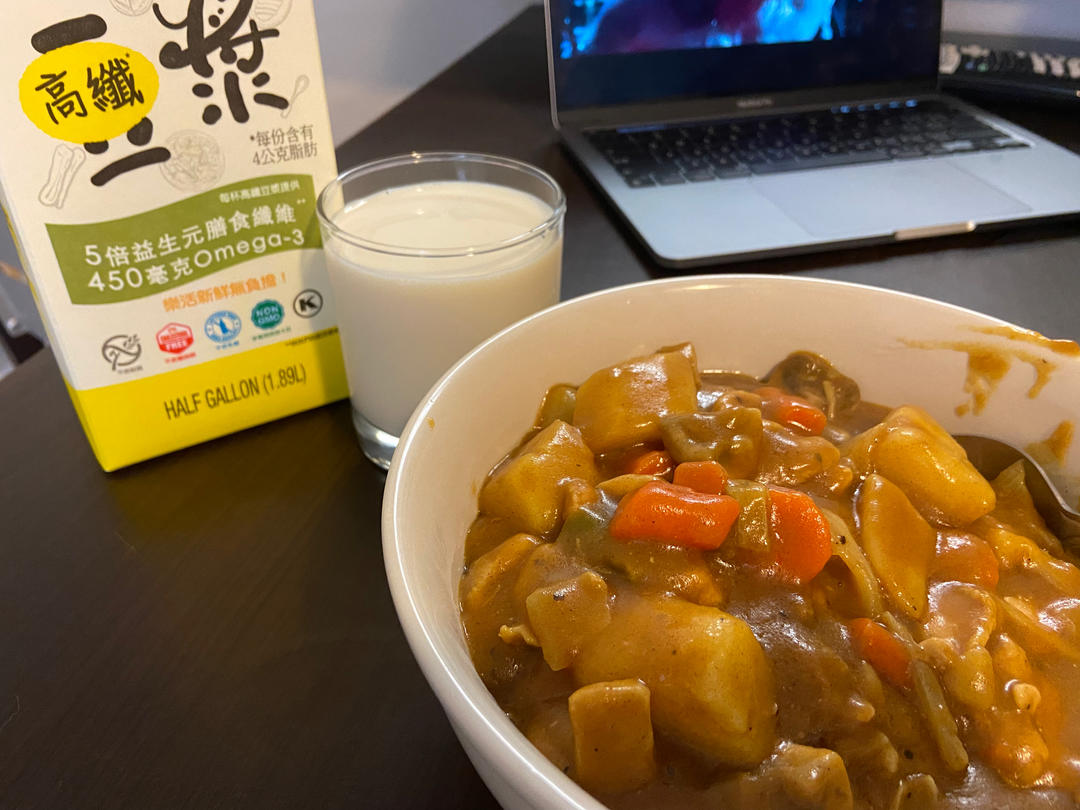 椰浆咖喱鸡肉饭