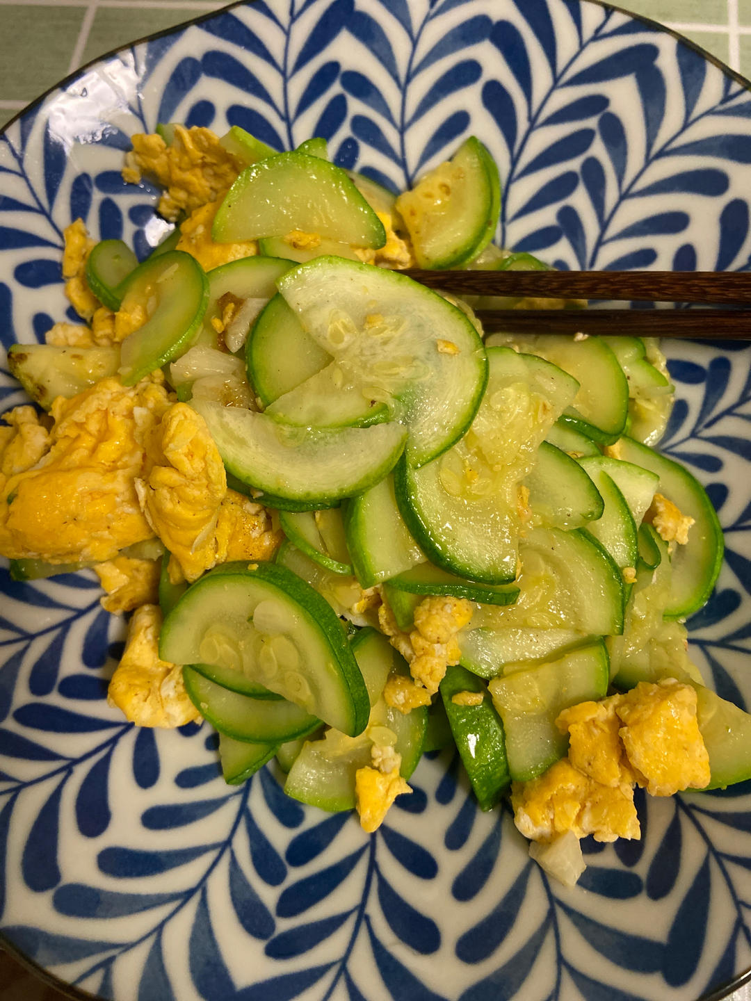 清香的西葫芦炒鸡蛋