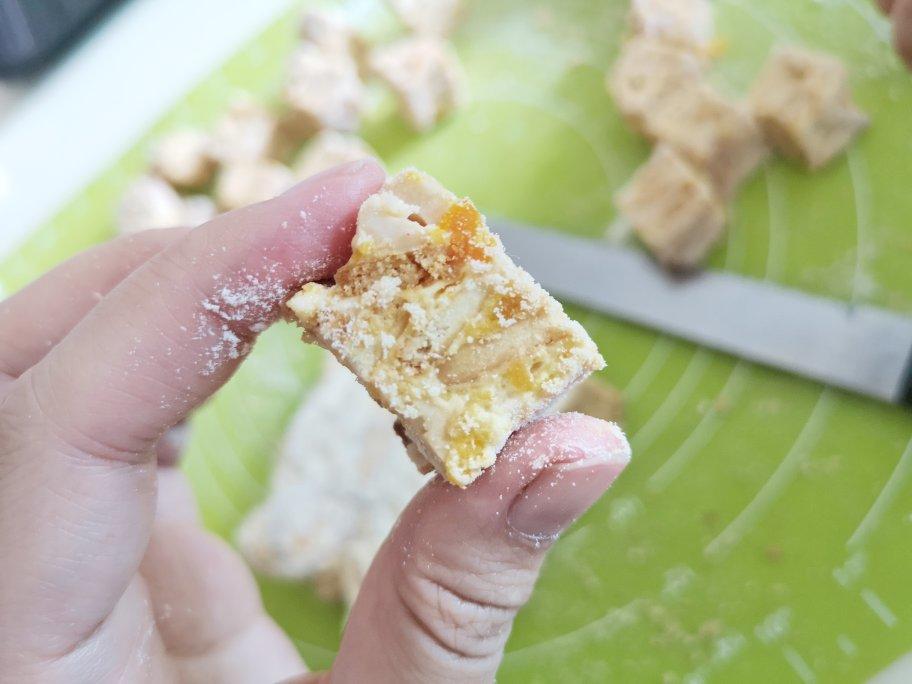 蔓越莓牛扎沙琪玛