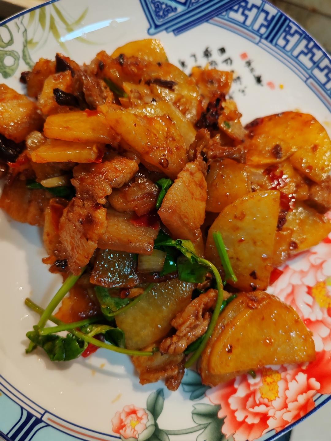 不用油炸的干锅土豆片，上桌就被抢光